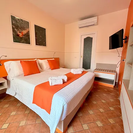 Relais Santa Lucia 3* סורנטו