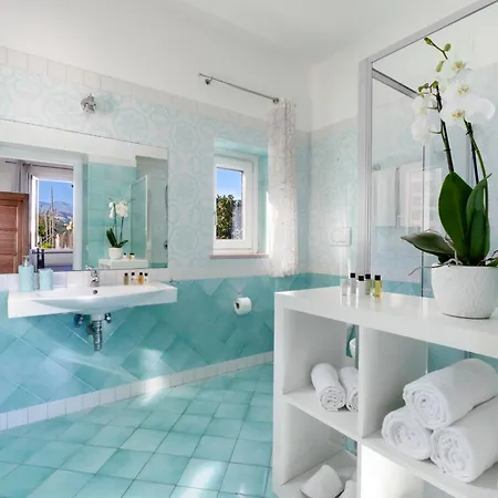 Relais Santa Lucia Bed and Breakfast 3*