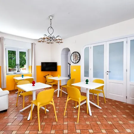Relais Santa Lucia Bed and Breakfast 3*