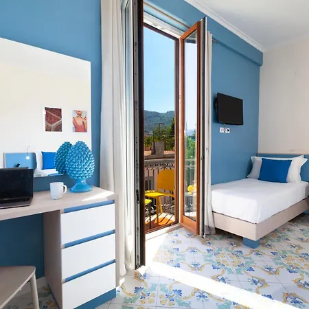 Bed and Breakfast Relais Santa Lucia Σορέντο